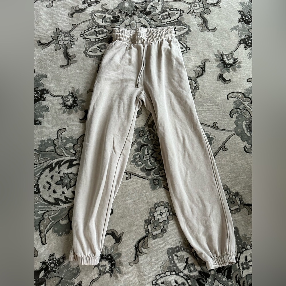 H&M sweats